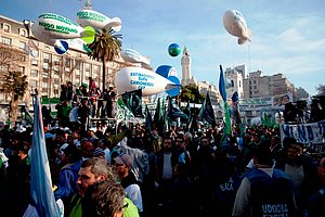 moyano12.jpg