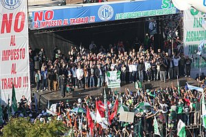 moyano14.jpg